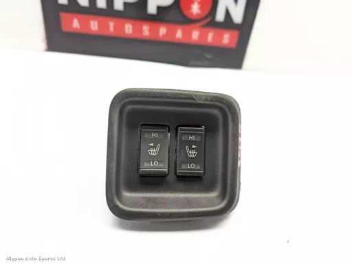 a5512e4c-03dc-4d95-ac39-665b34daf3c4.jpeg?