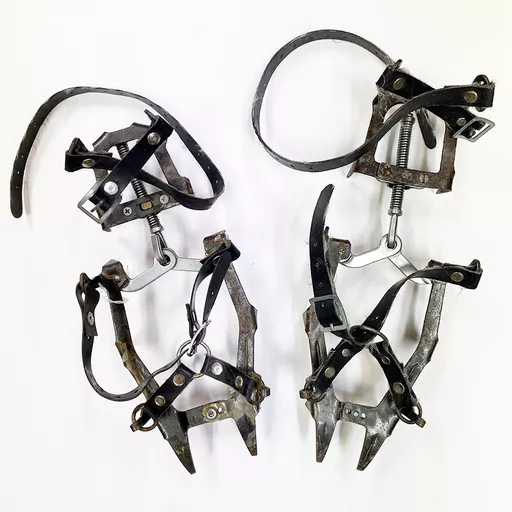 Crampons 1.jpg