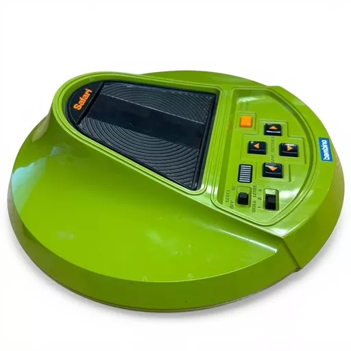 Retro Safari Game 1.jpg