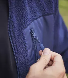 RV300%20NAV%20MODEL%204.jpg?