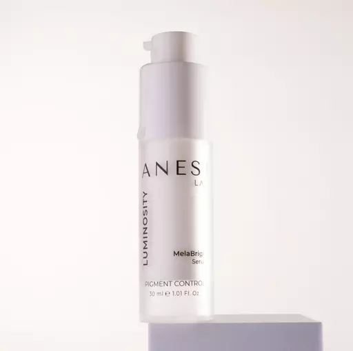 3799 Mela Bright Serum (2).png