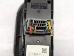 7d079348-867e-4367-a9c7-7ef99fb9ec87.jpeg?