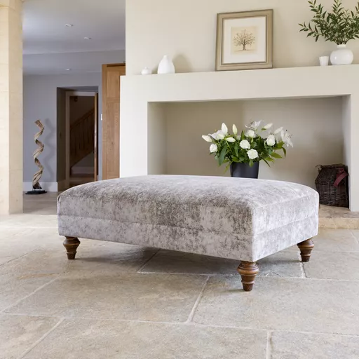 claudius footstool.png