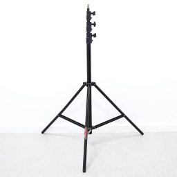 U-2069-004B STAND_02.jpg