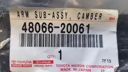 new-genuine-toyota-celica-st205-front-camber-control-arm-figure-of-8-link-(5)-1208-p.jpg