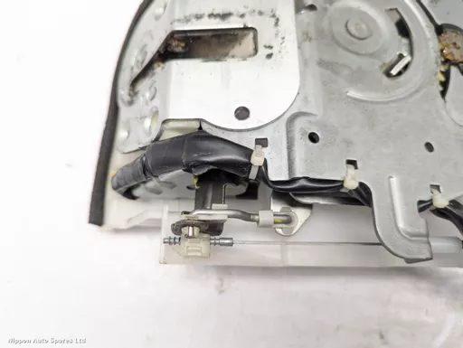 b4b791f7-4617-4bc0-9889-7e99f509e994.jpeg?