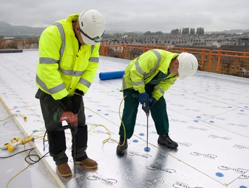 Recticel Eurothane Eurodeck flat roof insulation mechanically fixed.jpg