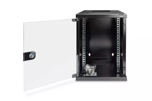 0OGlU28ZB0i9FoqKUnQinw.c-r.jpg?