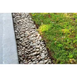 GrufeKit Scottish Pebbles on Green Roof Border.jpg