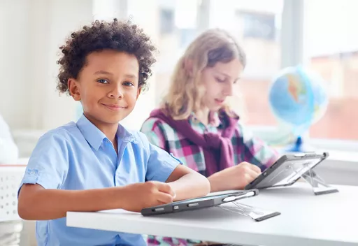 EvDmi57maUCDeSr8pnVivg.c-r.jpg?