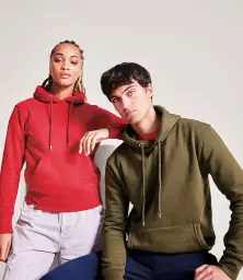 AM03%20RED%20MODEL%202.jpg?