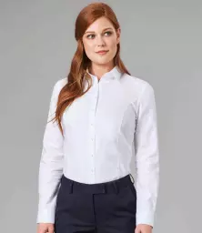 BK589%20WHI%20MODEL%201%20HERO.jpg?