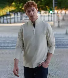 FR045%20NAT%20MODEL%201%20HERO.jpg?