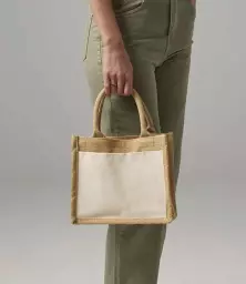 W425%20NAT%20MODEL%201.jpg?