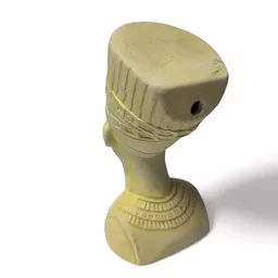 Nefertiti 1.jpg