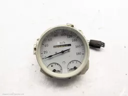 b585d3d2-e3fd-4aa6-92ca-5ab4e5db7fc3.jpeg?