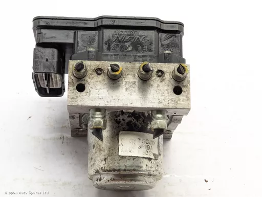 a6142bb8-3376-4325-bc3e-042c5d8df64d.jpeg?