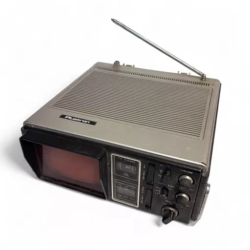 Plustron TV 2.jpg