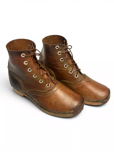 wooden clog 1.jpg