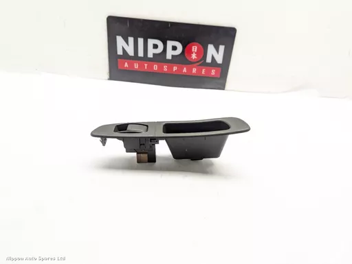 b6826423-3040-4e1e-8c5c-38ce30c08a5d.jpeg?