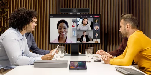 UVhTg84T7Um7Q-WLYH-1Qw.c-r.jpg?