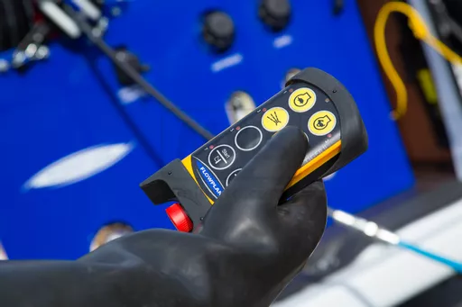 desilt_van_pack_1.png?