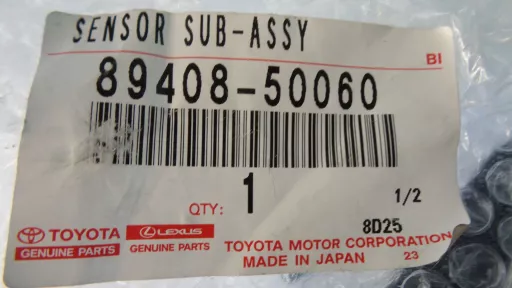 new-genuine-lexus-ls430-toyota-celsior-rear-left-height-control-sensor-(3)-1674-p.jpg