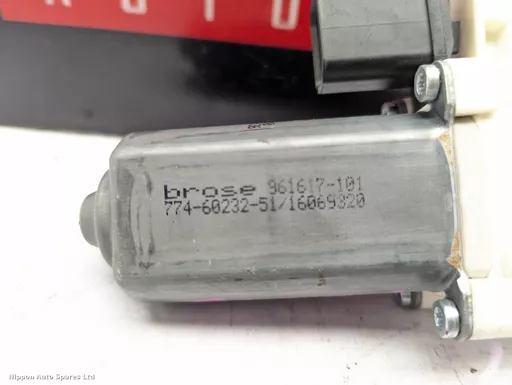 eceea7a7-0b8e-4b98-9793-7c5553d2a4eb.jpeg?