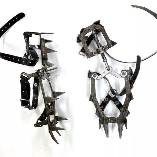 Crampons 3.jpg