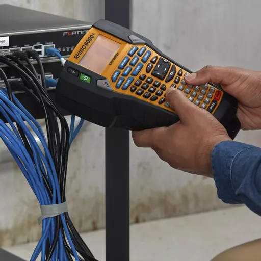 flFv3sinIUGQB4bpkICY0Q.c-r.jpg?