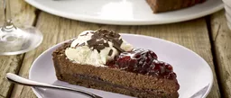 50009-Blackforest-Cheesecake-Pie-slice-image-1289x550_600x256.jpg?