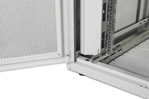 LEeeoMXyuEeM2k6joOtJEw.c-r.jpg?