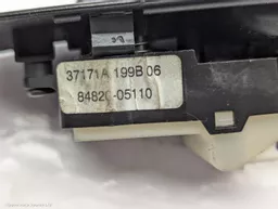 a4f92e3f-e7ad-4bce-992a-82e5d64faf18.jpeg?