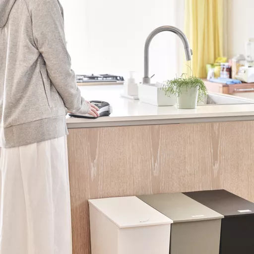 3eHEVp1w7EO-i_Qh-k09-g.c-r.jpg?