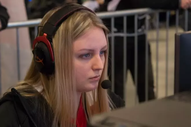 Meet The Top Female Gamers Of 2021