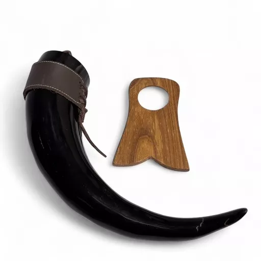 X-Large Drinking Horn 2.jpg
