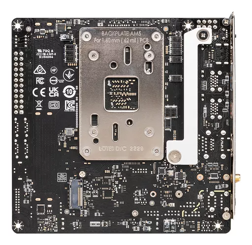 vVbotVuMEEawHhrKFupm3g.c-r.jpg?