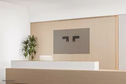 er2UDKX2_UybTQq81rYQXA.c-r.jpg?