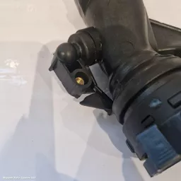d2cab246-8b6f-43f4-adf7-df34e056d7f7.jpg?