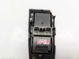 c6aed7be-6be4-4d60-bf15-1a0204d85205.jpeg?