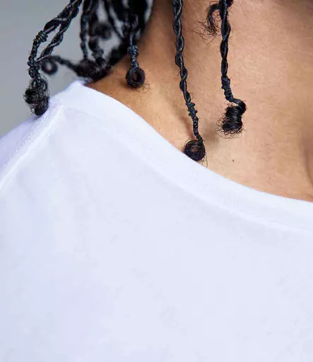 AM11%20WHI%20MODEL%203.jpg?