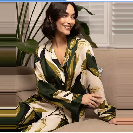Fable and Eve PYJAMA SET  Size 18