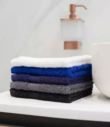 TC01%20ROY%20MODEL%201%20HERO.jpg?