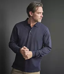 T1406%20NAV%20MODEL%201%20HERO.jpg?