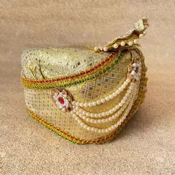 Wedding Hat 1.jpg