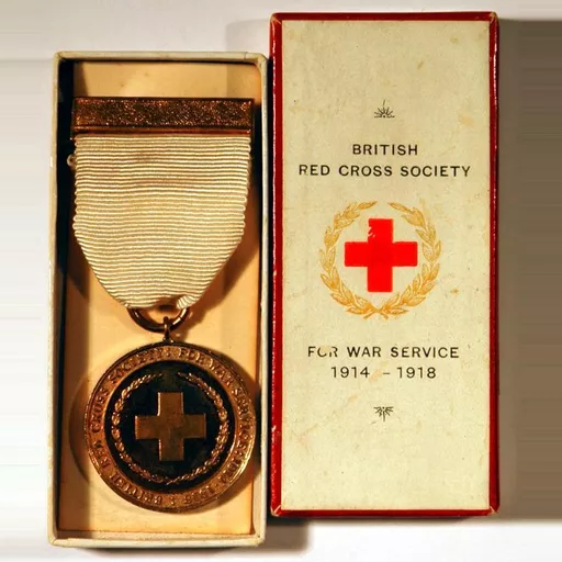 Original WW1 British Red Cross Medal and Certificate