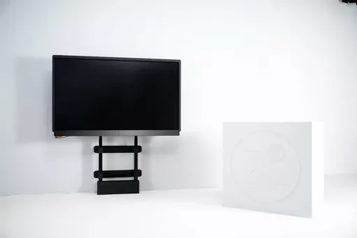 eBox-Wall-II-motorized-height-adjustable-mount-including-screen.webp