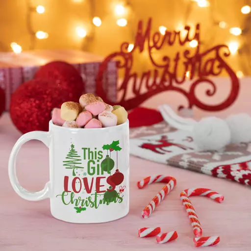 girl-loves-xmas.jpg
