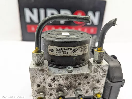 23b94ba3-57d9-436b-84b5-75f67bedf062.jpeg?