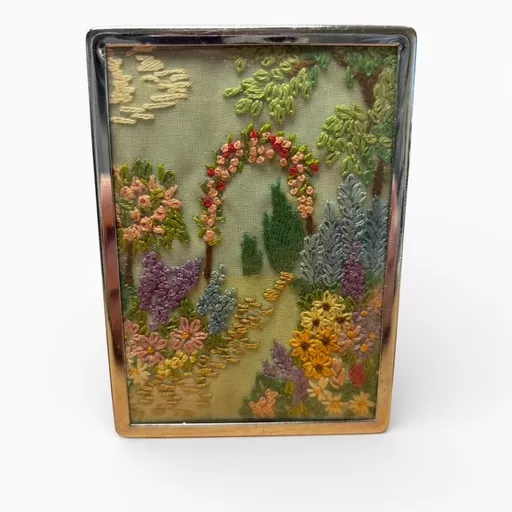 Embroidered Picture 2.jpg